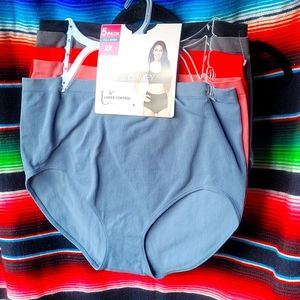 Soft and Comfy 5 Pack Control Full Coverage Microfiber Breif Panties Underware